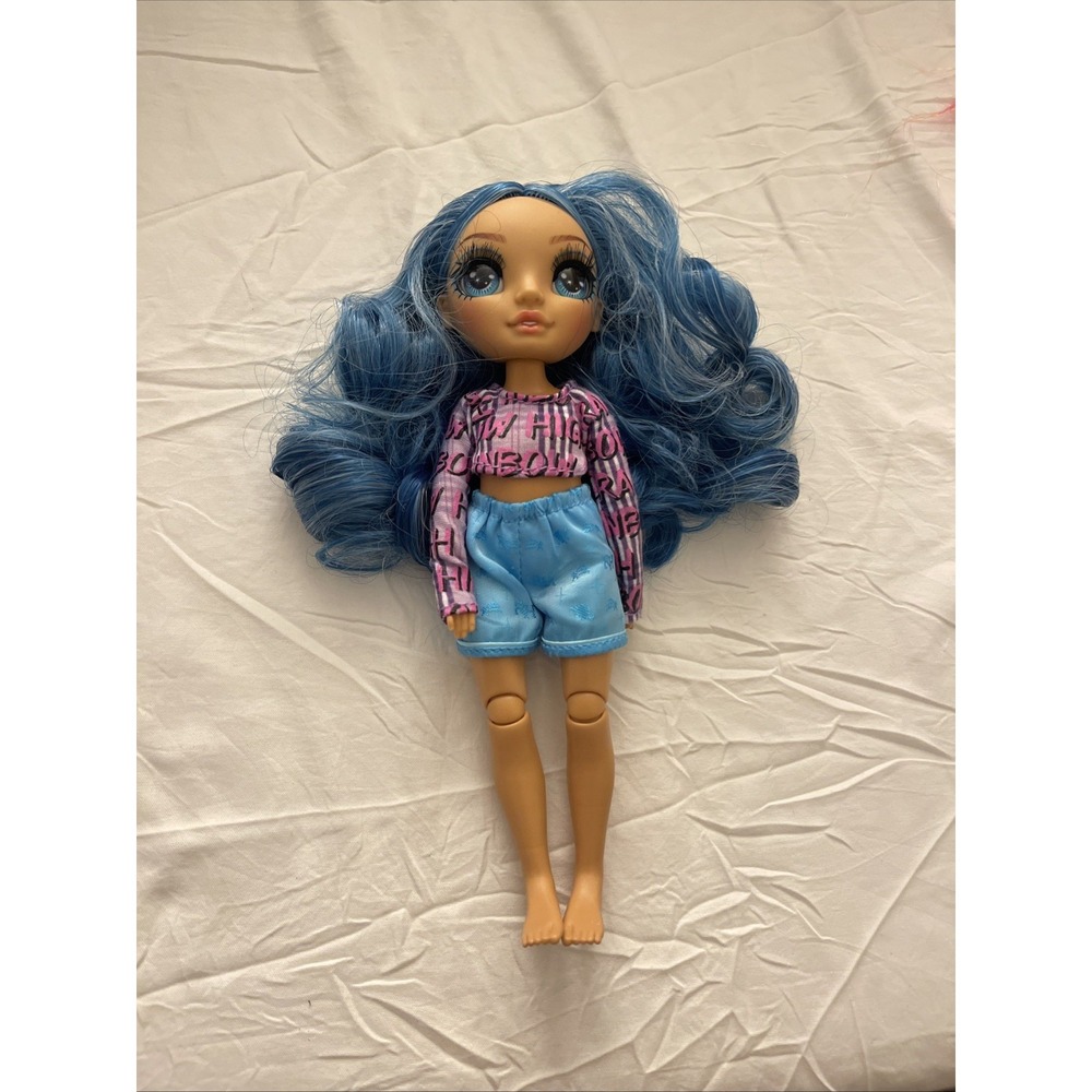 MGA - Rainbow High - Winter Break - 11” Skylar Bradshaw Doll - Blue Hair